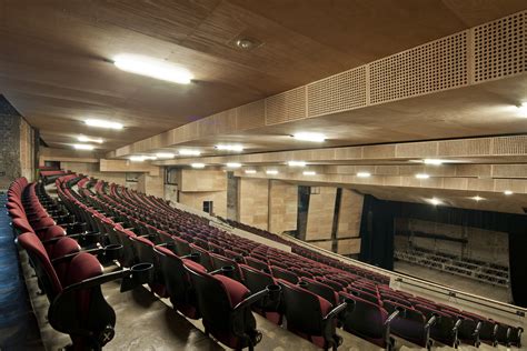 Gallery of Acoustics and Auditoriums: 30 Sections to Guide Your Design - 6