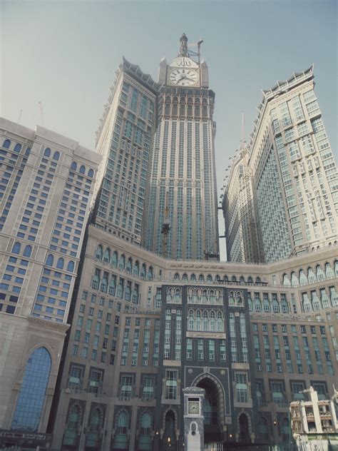 Abraj Al-Bait Towers, Mecca Saudi Arabia by reewans on DeviantArt