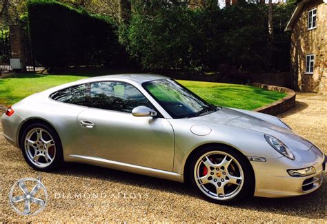 Porsche 911 Carrera Gets a Stunning Painted Alloy Wheel Refurbishment ...