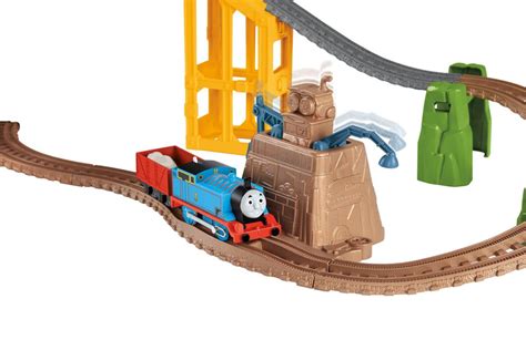 Amazon.com: Fisher-Price Thomas The Train: Trackmaster Avalanche Escape ...