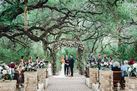 Top Spring Wedding Venues in the world Don t miss out | barnwedding4