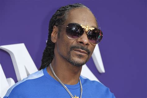 Snoop Dogg Buys Death Row Records - The Vaultz News