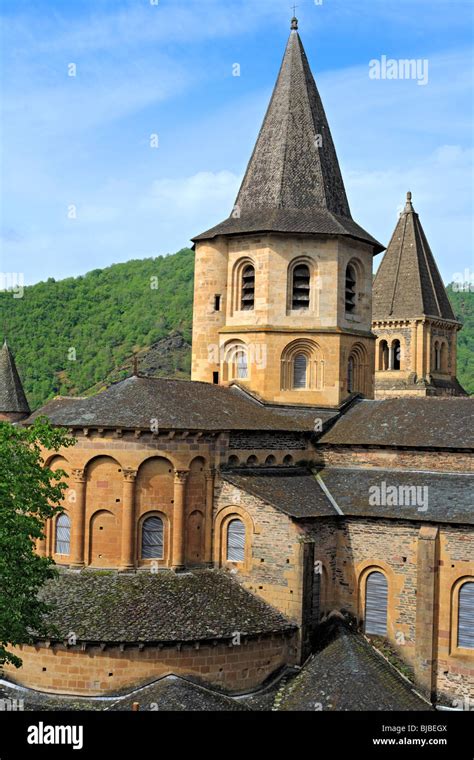 Church architecture, Romanesque Sainte Foy abbey church (1124), Conques ...