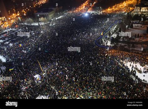 Bucharest, Romania. 01st Feb, 2017. One hundred fifty thousand people ...