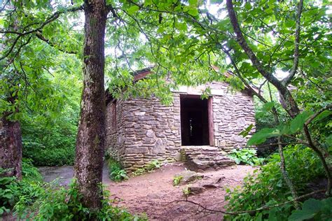 28 Must-Stay Appalachian Trail Shelters (State by State Guide)