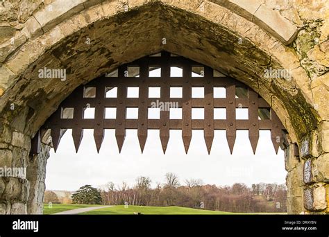 Portcullis of Leeds Castle in Kent, England Stock Photo - Alamy