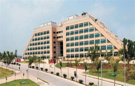 IIT Jodhpur to start School of Management & Entrepreneurship