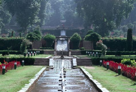 Nishat bagh, Kashmir, India #exploreIndia #incredibleindia #india #kashmir | Indian garden ...