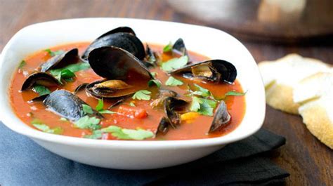 Spicy Mussel Soup - Ready in 15 Minutes - COOKtheSTORY