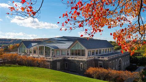 Visit campus | Tours and Information Sessions | Colgate University