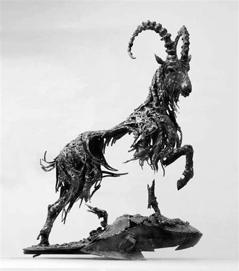 Sculptor Hasan Novrozi Creates Amazing Steampunk Animal Sculptures From ...