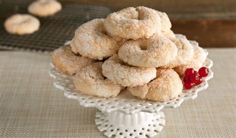 Pin on Italian cookies and desserts