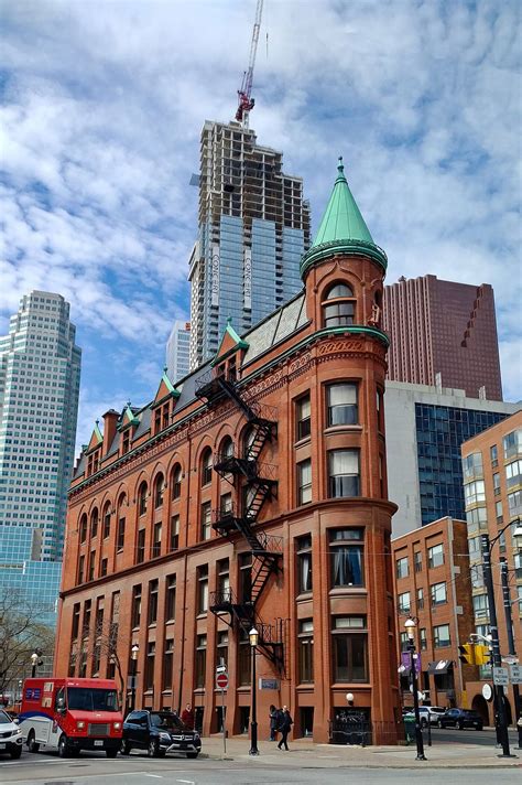 The history of the Flatiron Building in Toronto