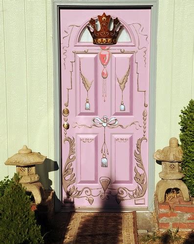 Lilac front door, decorative, French style, crown, ribbons… | Flickr