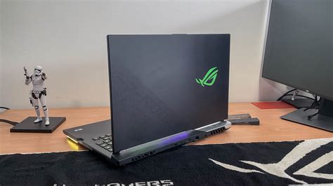 Asus ROG Strix Scar 17 (2021) review: Pushing the limit | Laptop Mag