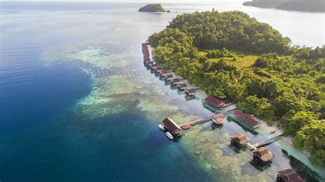 10 Beautiful Floating Hotels in Indonesia | Authentic Indonesia Blog