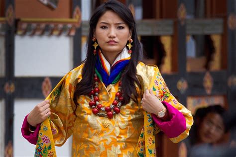 World’s youngest queen, Bhutan’s Jetsun Pema, took the throne at 21 | Style Magazine | South ...