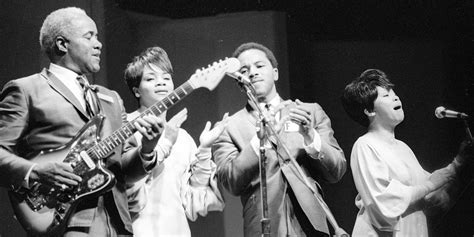 Pervis Staples, Co-Founder of the Staple Singers, Dies at 85 | Pitchfork