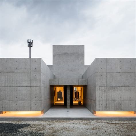 A Concrete Concept Home On A Highway In Shiga, Japan - IGNANT