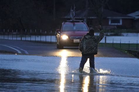 1 missing in Pacific Northwest flooding, slides - MyNorthwest.com