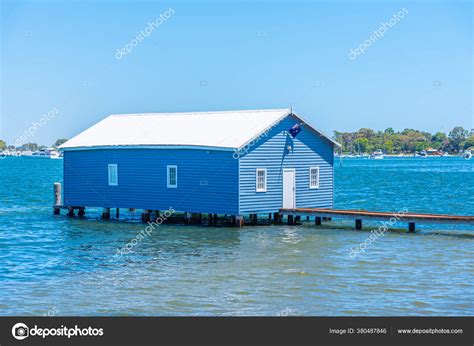 Blue Boat House Perth Australia — Stock Photo © Dudlajzov #380487846