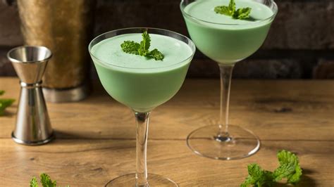 Make a Grasshopper cocktail, staple of Midwest supper clubs