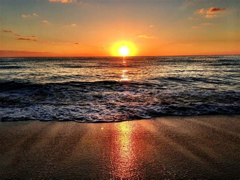 Good Morning South Beach. #Sunrise #Miami #MiamiBeach #GoodMorning | South beach hotels, Sunrise ...