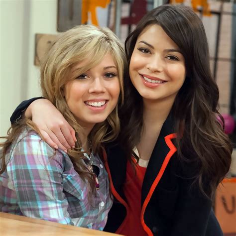 Jennette Mccurdy And Miranda Cosgrove 2022