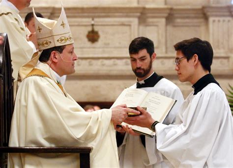 Men receive ministry of acolyte at seminary – Catholic Philly