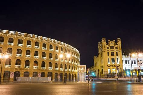 Valencia At Night - For 91 Days Valencia Travel Blog | Valencia, Travel ...