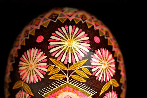 Katyegg Design: Friday Egg: Pink Spider Chrysanthemum