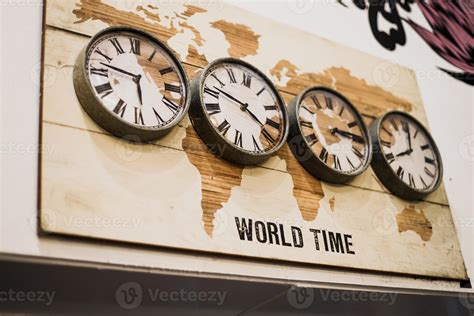 Modern Wall Clocks Showing Different Time Zones Of Wo - vrogue.co
