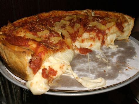 Famous deep dish pizza chicago - koollucky