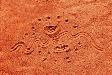 Aboriginal sand drawing in central Australia - Right Now