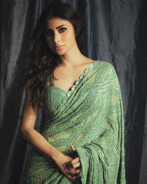 Mouni Roy Looking Awesome in Green Saree | Telugu Rajyam Photos