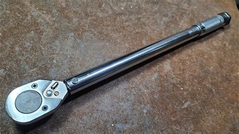 Harbor Freight Pittsburgh Basic 1/2" Click Type Torque Wrench Review ...