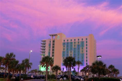 Holiday Inn Resort Pensacola Beach: 2019 Room Prices $119, Deals & Reviews | Expedia