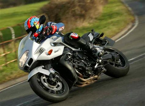 BMW K1200R SPORT (2007-2009) Review | Specs & Prices