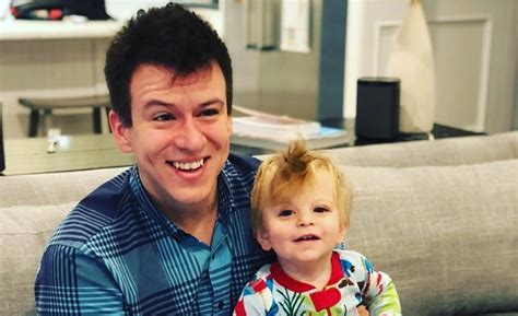 Meet Carter William DeFranco – YouTuber Philip DeFranco’s Son With Wife ...