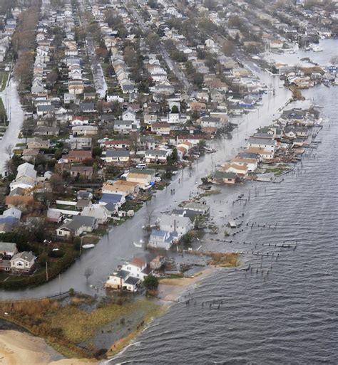 New York Flooding: Mass Floods Engulf NYC In Hurricane Sandy Aftermath [PHOTOS, VIDEO] | IBTimes