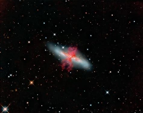 M 82 Cigar Galaxy | Space and astronomy, Astronomy, Astronomy art