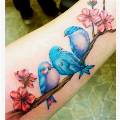 Pájaros Azules & Flores - Tatuajes para Mujeres