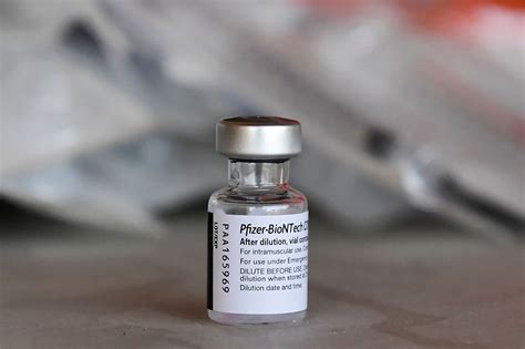 Pfizer data show that a third dose of its Covid-19 vaccine "strongly ...