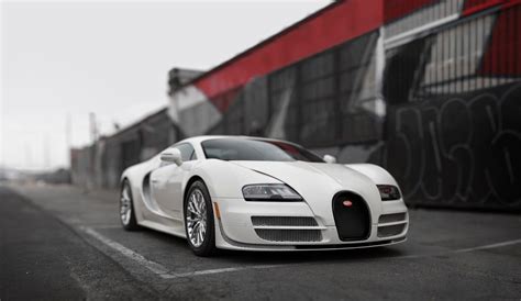 Latestcarnews: Bugatti Veyron Super Sport ‘300’ to be Sold by RM Sotheby’s