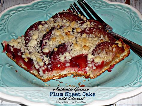 Authentic German Plum Cake with Streusel #Recipe Perfect for Fall