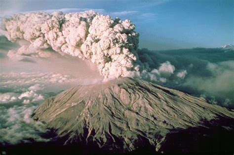 Mount St Helens 'marching towards eruption' as 120 earthquakes hit ...