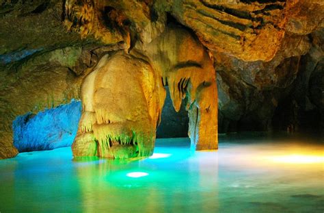 Karst cave in NE China becomes internet sensation