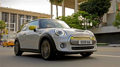 All-Electric Mini Cooper SE Will Hit US Showrooms in March 2020, Priced from $29900 - TechEBlog