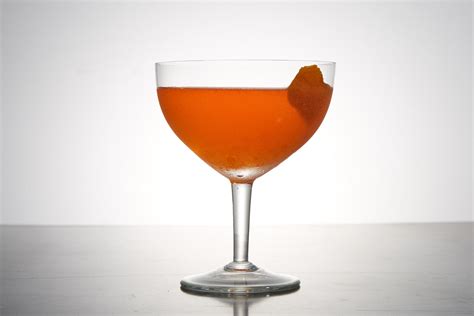A Cosmopolitan Cocktail Perfect for Wine Lovers | Wine Enthusiast Magazine Wine Cocktails ...