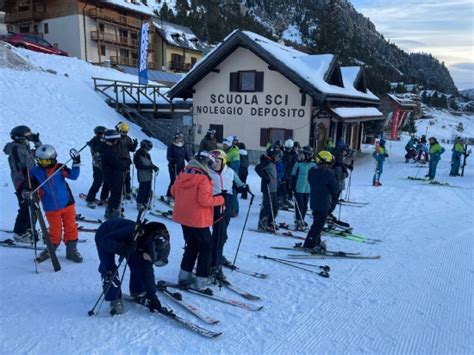 South Charnwood High School - First morning on the slopes.